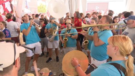 Imagen ¡Larga vida a las peñas! Tapas gratis, charanga, actividades infantiles...