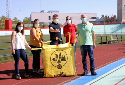 Imagen Los Campus de Verano promueven el reciclaje de envases entre los más jóvenes con los nuevos contenedores ligeros de Ecoembes