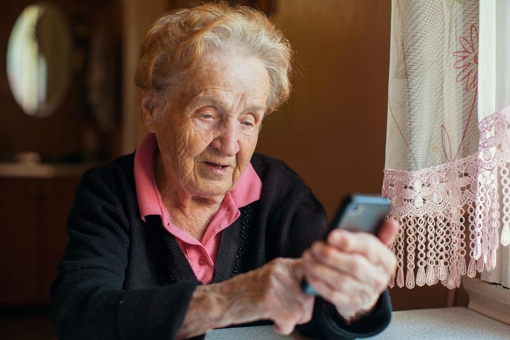Imagen El Ayuntamiento pone en marcha el Programa de Acompañamiento Telefónico para los mayores en situaciones de soledad