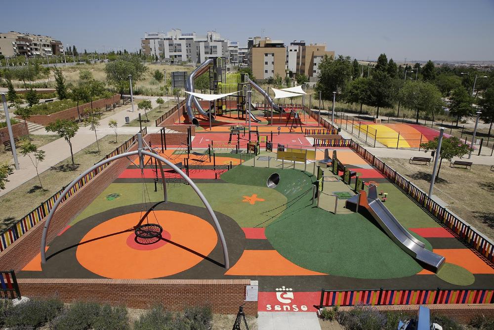 Imagen El Ayuntamiento abre al público los parques inclusivos de Dehesa Vieja y Tempranales