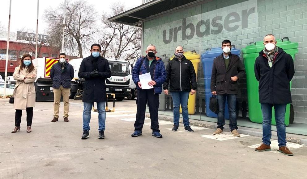 Imagen Suspendida la huelga de recogida de basuras gracias a la mediación del vicealcalde, Miguel Ángel Martín Perdiguero