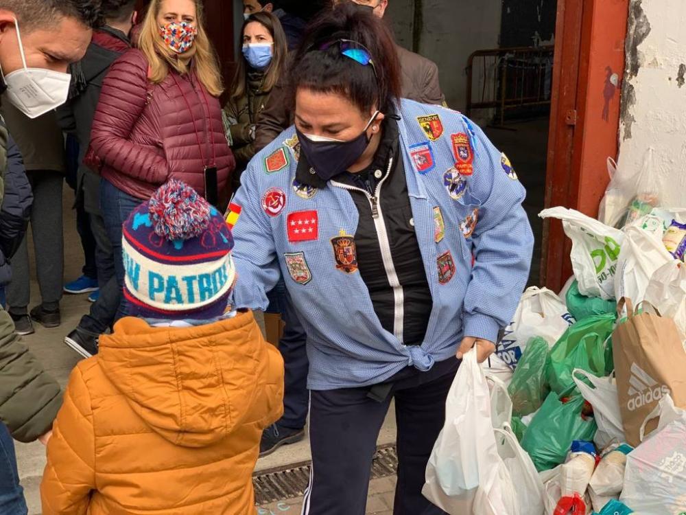 Imagen Las capeas solidarias recogen 5.000 kilos de alimentos para la despensa municipal