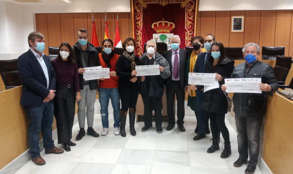 Imagen Cuatro vecinos de Sanse ganan el Premio al comprador de la Campaña de dinamización del comercio local en Navidad