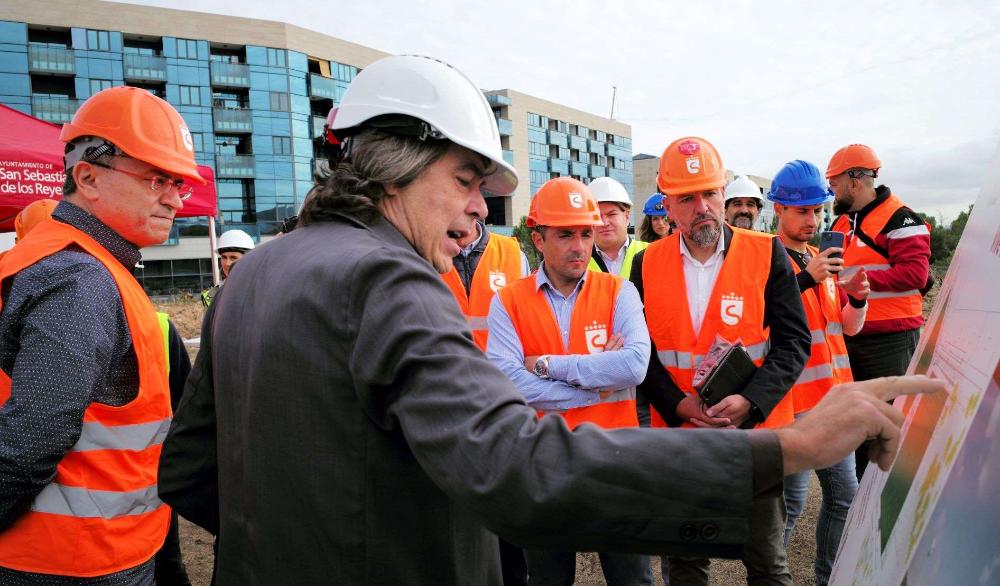 Imagen El Gobierno municipal visita las obras de la Ciudad del Rugby