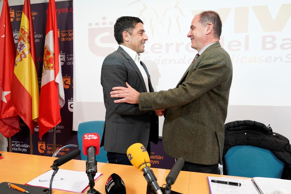 Imagen El Ayuntamiento triplica hasta 1.058 el número de viviendas municipales tras el compromiso de las Juntas de Compensación de Cerro del Baile