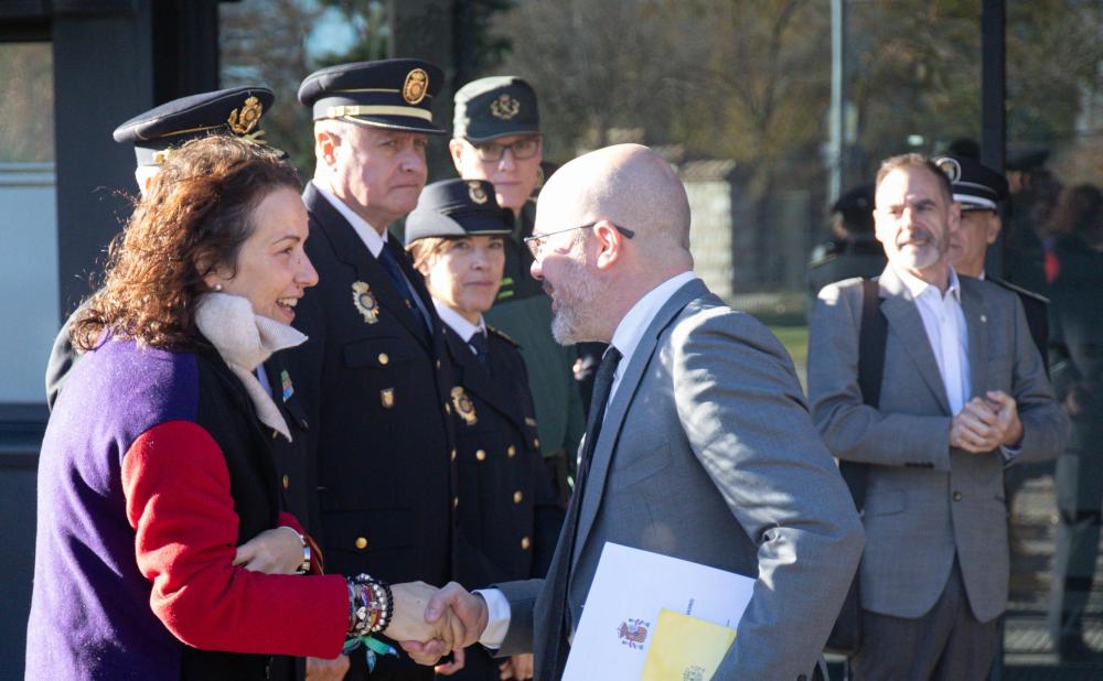 preview highslide min