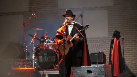 Imagen Los Brincos llenan la Plaza de la Constitución de Sanse