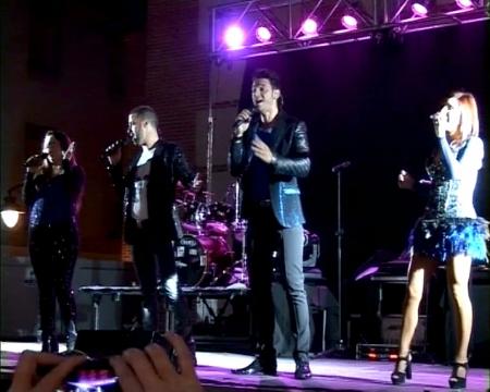 Imagen La Década Prodigiosa hizo vibrar a Sanse con los grandes éxistos de la...