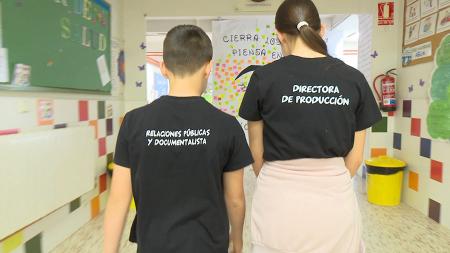Imagen Dos aulas del CEIP Príncipe Felipe saltan a escena: así son sus...