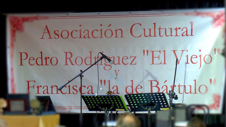 Imagen El Ayuntamiento cumple el compromiso con la Asociación Cultural Pedro RodrÍguez ‘El Viejo’ y Francisca ‘la de Bártulo’ con la aprobación de un nuevo convenio para recuperar las tradiciones culturales