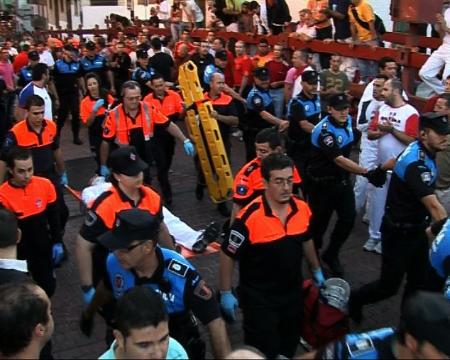 Imagen Emocionante, rápido y peligroso quinto encierro