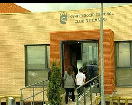 Imagen Gran acogida del Centro Sociocultural Club de Campo en su primer mes de...