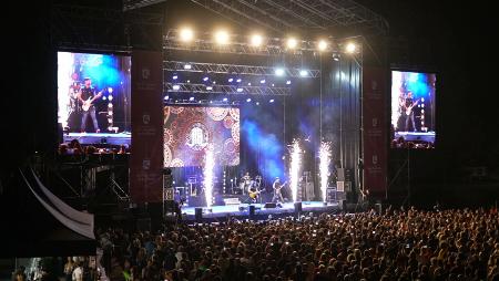 Imagen Tributo a Leño y Medina Azahara, otras maneras de vivir estas fiestas...