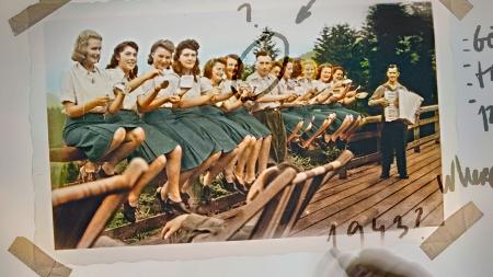 Teatro documental: Blaubereen de Moises Kaufman y Amanda Gronich