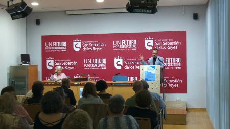 Imagen Y el Centro de Estudio de la Poesía tomó el micrófono en el Mes del Libro de San Sebastián de los Reyes