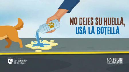 Imagen Original y pegadiza guerra contra los orines de perros: “No dejes su huella, usa la botella”
