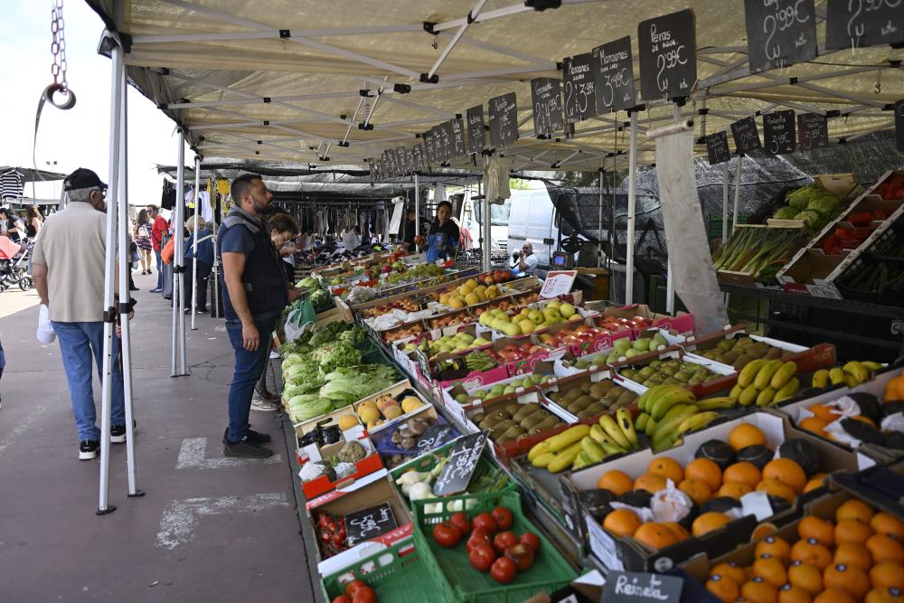 Imagen El mercadillo municipal en el Recinto Ferial del Parque de La Marina volverá a celebrarse el domingo 6 de septiembre, tras la finalización de las Fiestas